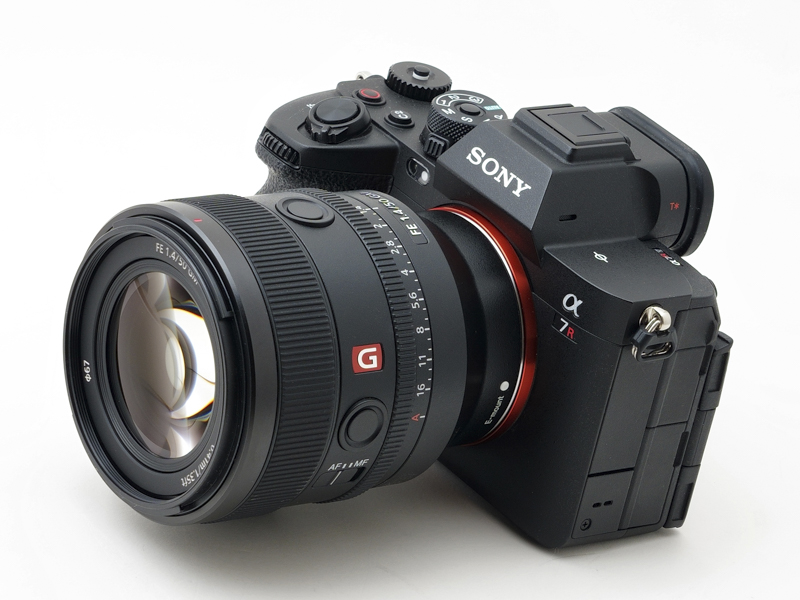 α7R V（装着レンズはFE 50mm F1.2 GM）