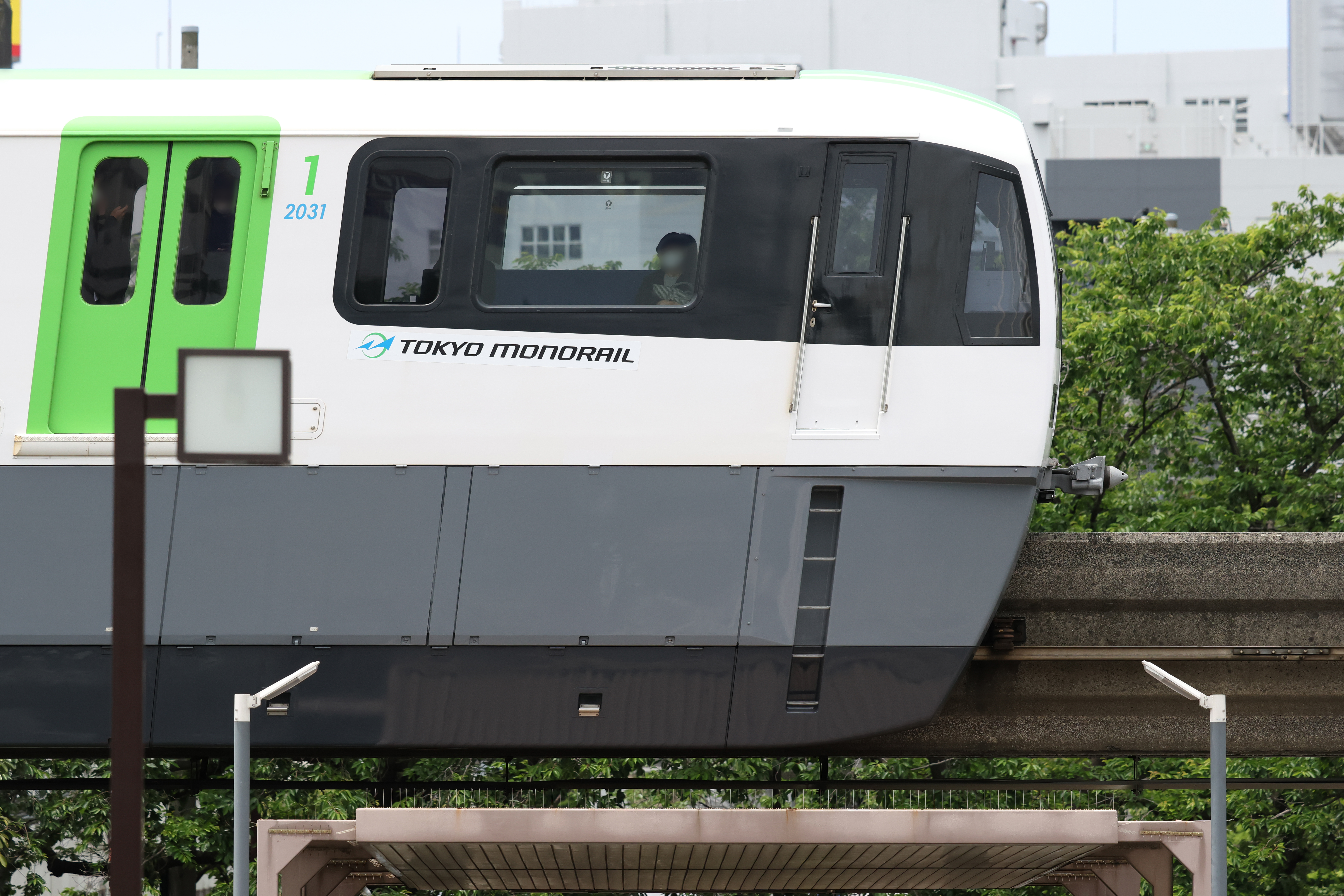 <b>電子シャッター</b><br><span class="fnt-85">EOS R7／RF70-200mm F2.8 L IS USM／104mm（166mm相当）／シャッター速度優先AE（1/8,000秒・F4.0・-0.3）ISO 800</span>