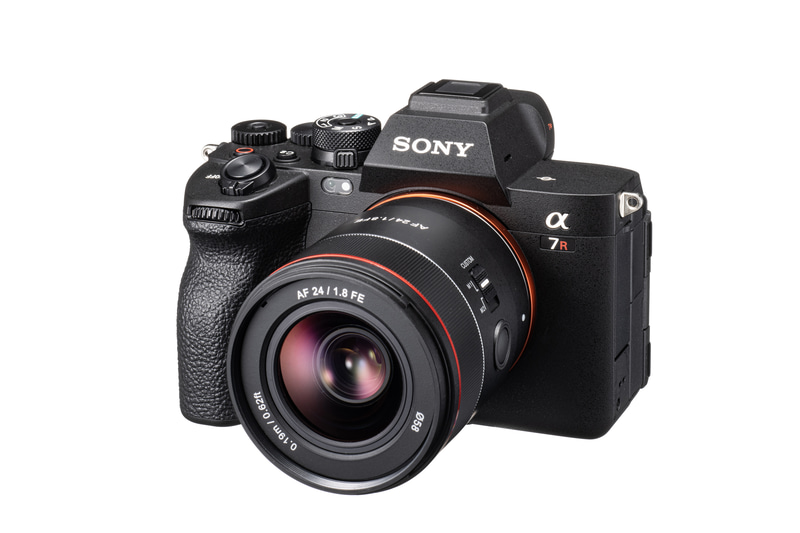 AF 24mm F1.8 FE（α7R IVに装着）