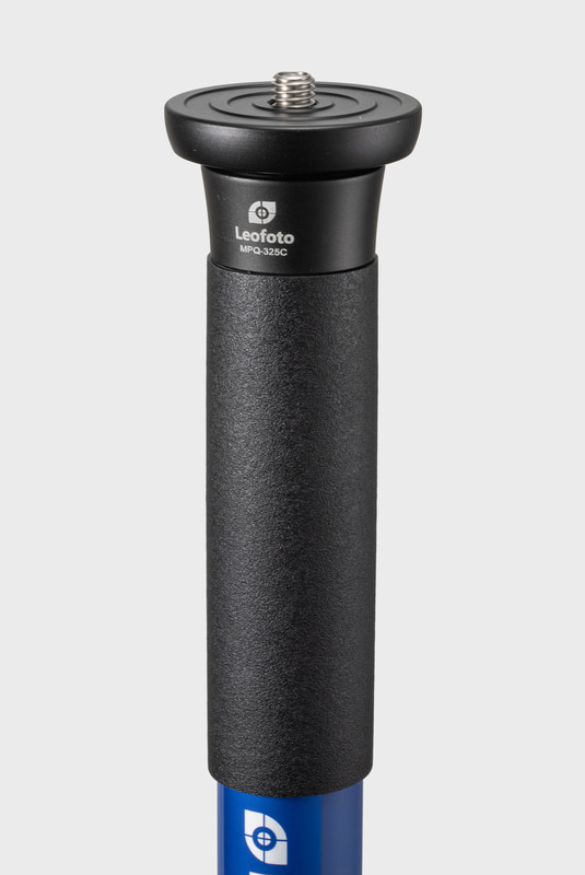 グリップ部にも耐水で滑りにくい素材を採用している。ぬれた手で持っても操作がしやすい