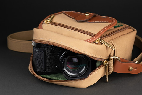 オリエンタルホビー、ビリンガムのカメラ対応ポーチ「コンパクト