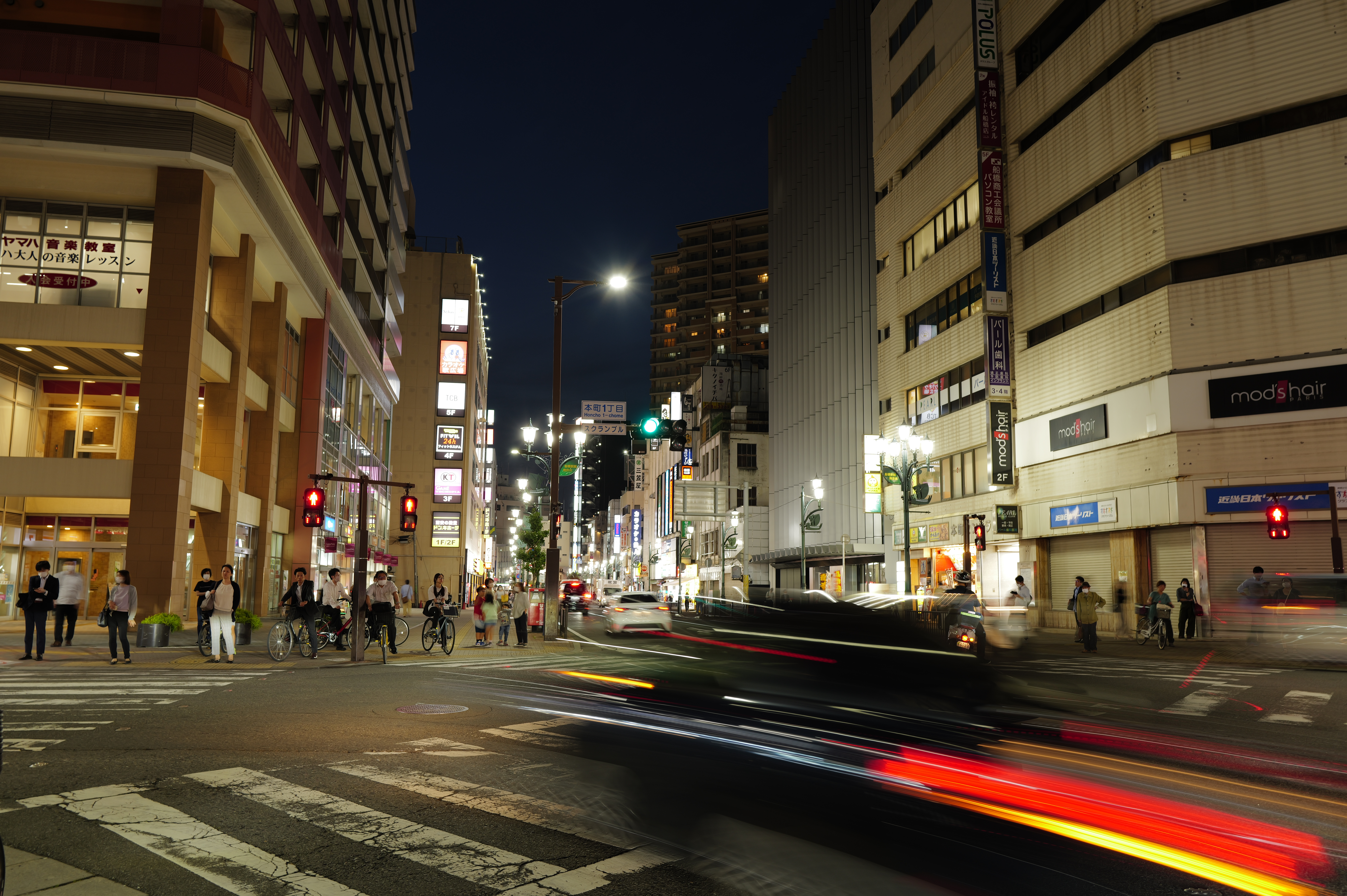 同じ6,030万画素でも、ライカM11と異なるのがAFと手ブレ補正機能の存在だ。特に画素数が多くなると、手ブレ補正の恩恵は大きい。これは1/2秒の手持ちだがブレずに撮れている<br>ライカQ3／SUMMILUX f1.7/28mm ASPH.／マニュアル露出（F4.5・1/2秒）／ISO 100