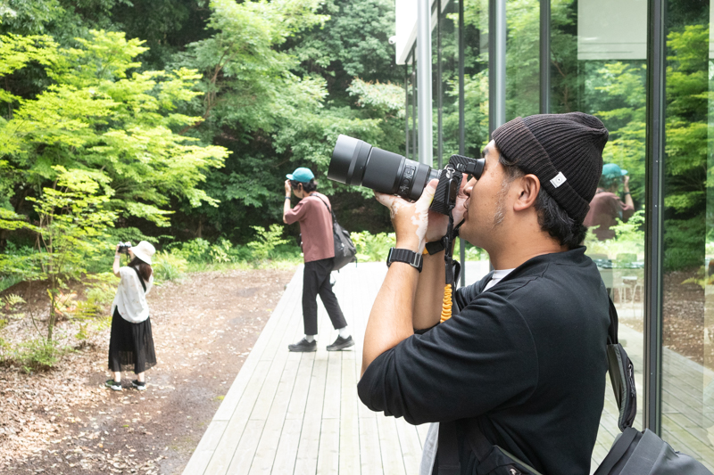 参加者は敷地内で思い思いに撮影を楽しんだ