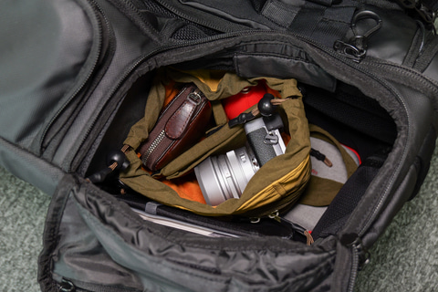 デジカメアイテム丼：カジュアルで使い勝手の良い巾着型3Wayバッグ