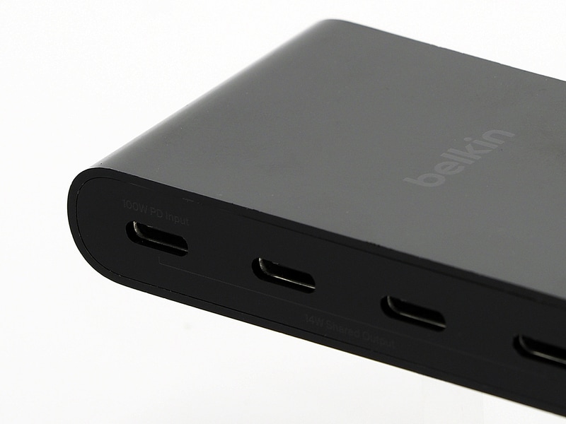 一番左のポートは「100W PD Input」仕様。ACアダプターなどを介して、最大85Wまでのパススルー給電に対応する