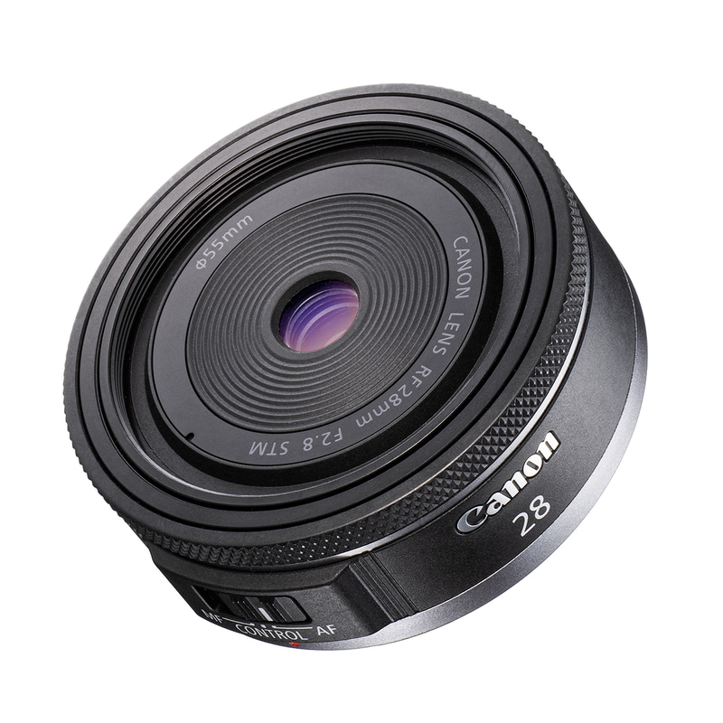 【価格】4万8,400円　<span class="fnt-90">※キャノンオンラインショップでの税込価格</span><br>　<br>【SPECIFICATION】<br>レンズ構成：6群8枚<br>絞り羽根枚数：7枚<br>最小絞り：F22<br>最短撮影距離：0.23m<br>最大撮影倍率：0.17倍<br>フィルター径：55mm<br>外形寸法（最大径×全長）：約φ69.2×24.7mm<br>質量：約120g