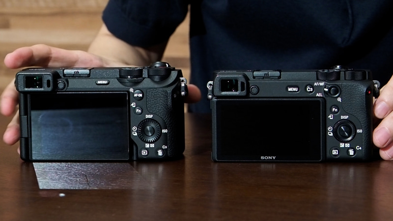 α6700（左）、α6600（右）