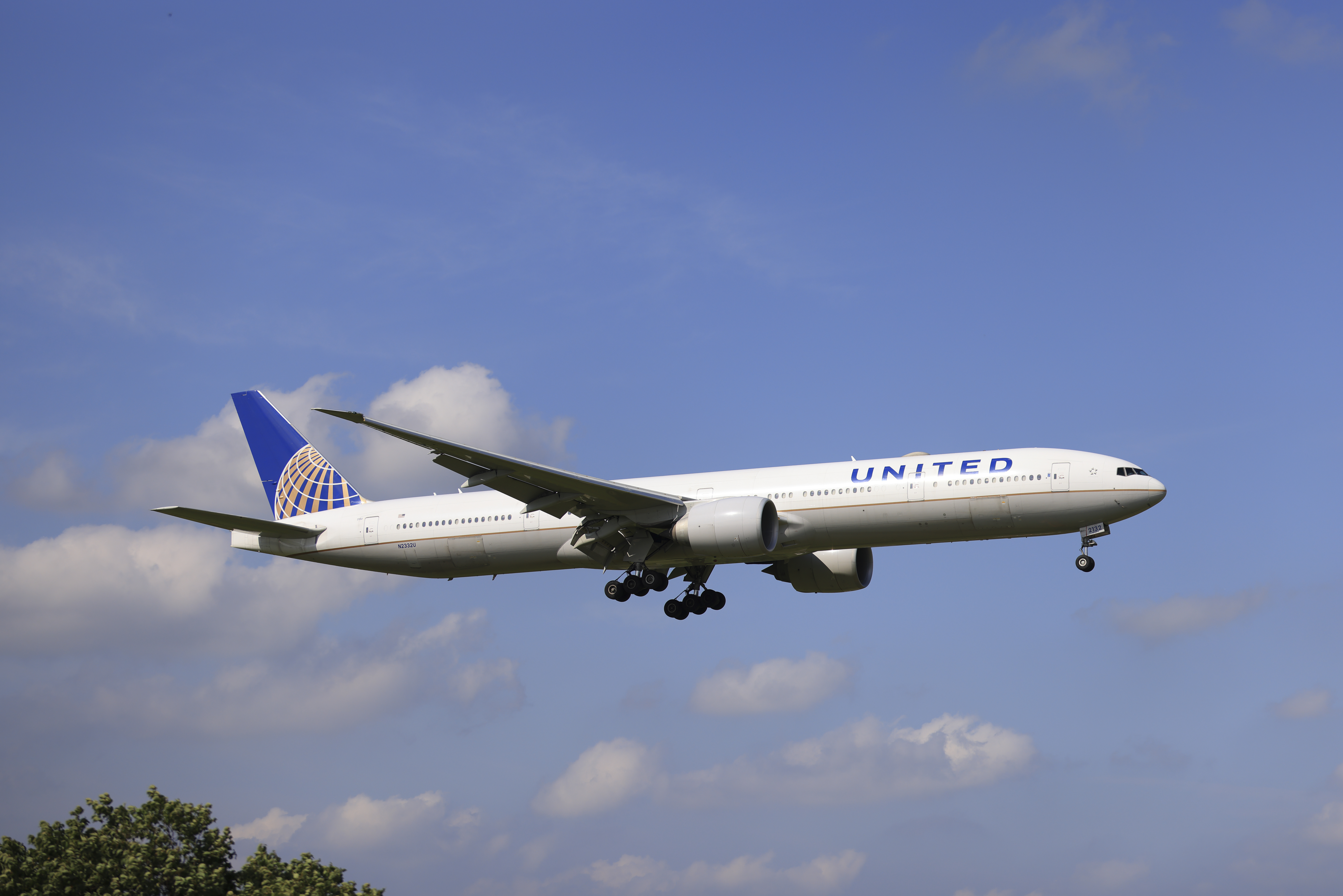 EOS R5／RF100-300mm F2.8 L IS USM／100mm／マニュアル露出（1/5,000秒、F2.8）／ISO 100