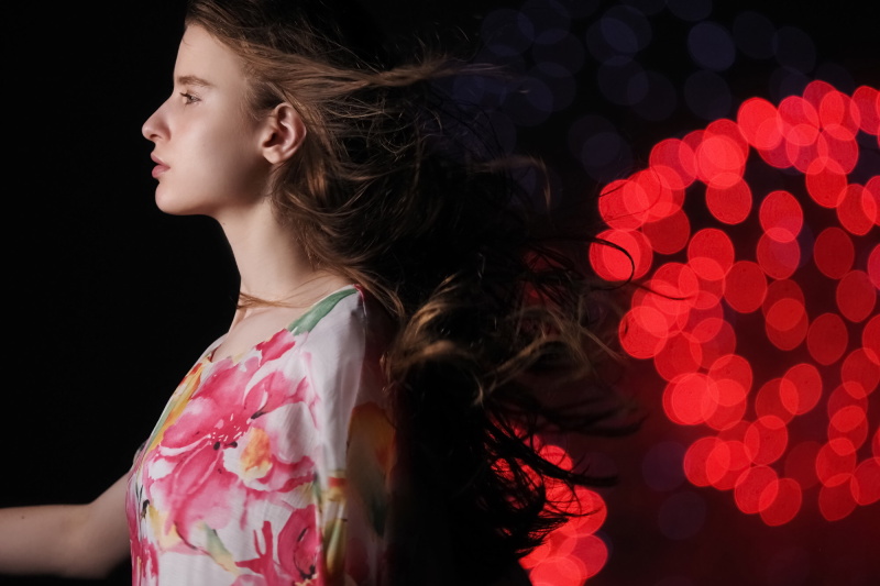 OLYMPUS OM-D E-M1X / M.ZUIKO DIGITAL ED 40-150mm F4.0 PRO / 絞り優先AE（F2.8・1/200秒・-1.3EV）/ ISO 800