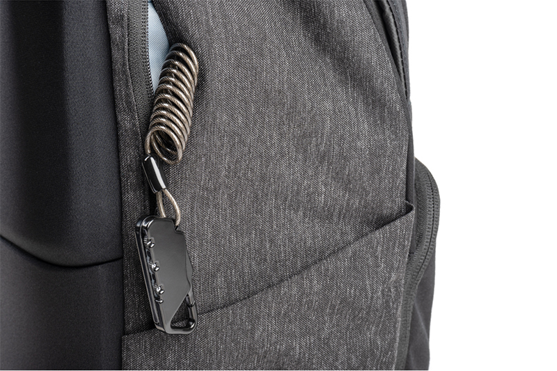 セキュリティケーブル