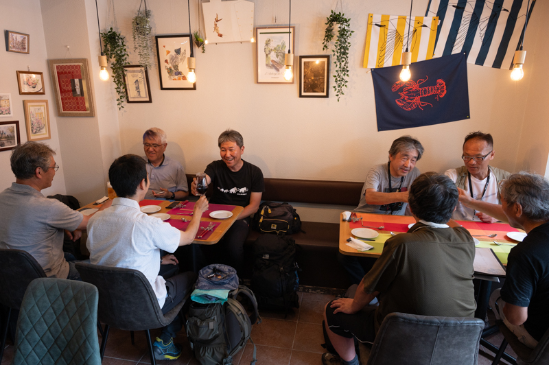 中野さんが乾杯の音頭をとった