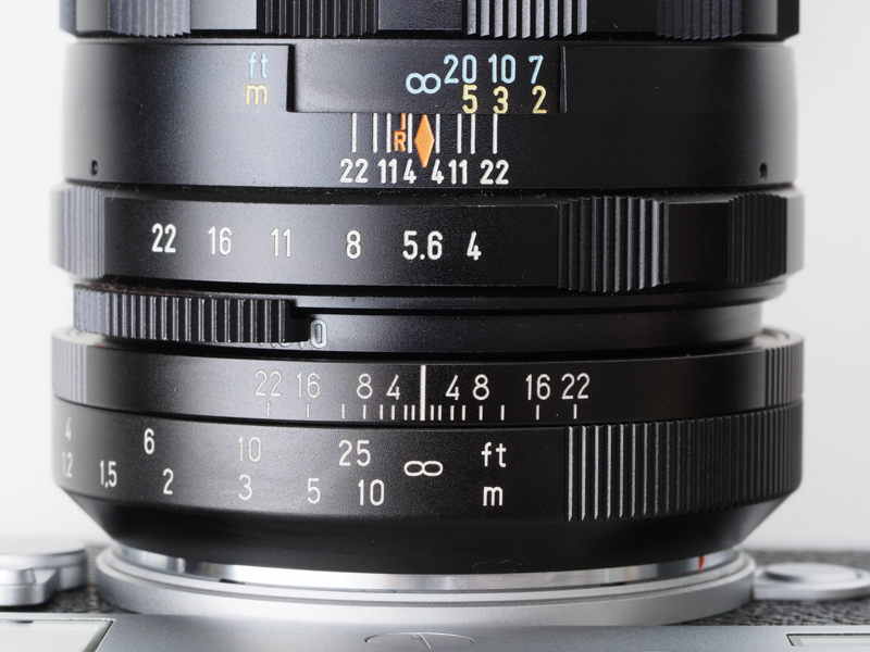 M42-LM R50の外観はタクマー系レンズの仕上げによく似ているんです。このため装着しても他のアダプターのような抵抗感がありませんでした