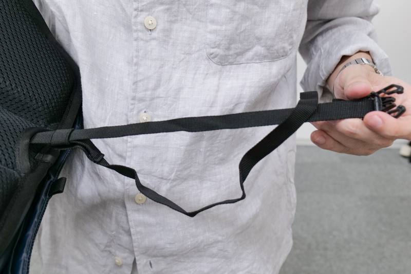 サポートストラップも内蔵