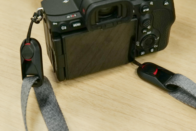 ピークデザインのストラップ「リーシュ」との組み合わせ例