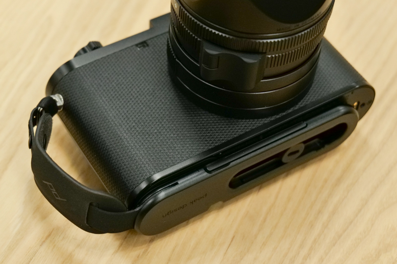 Iプレートの場合は、カメラの端とプレートの端を合わせるよう案内されている