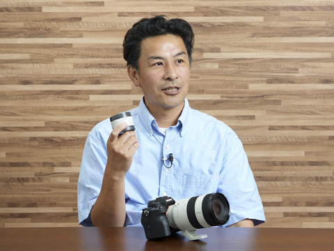 望遠ズーム？ それともマクロ？ どちらにもなる新レンズ「FE 70-200mm