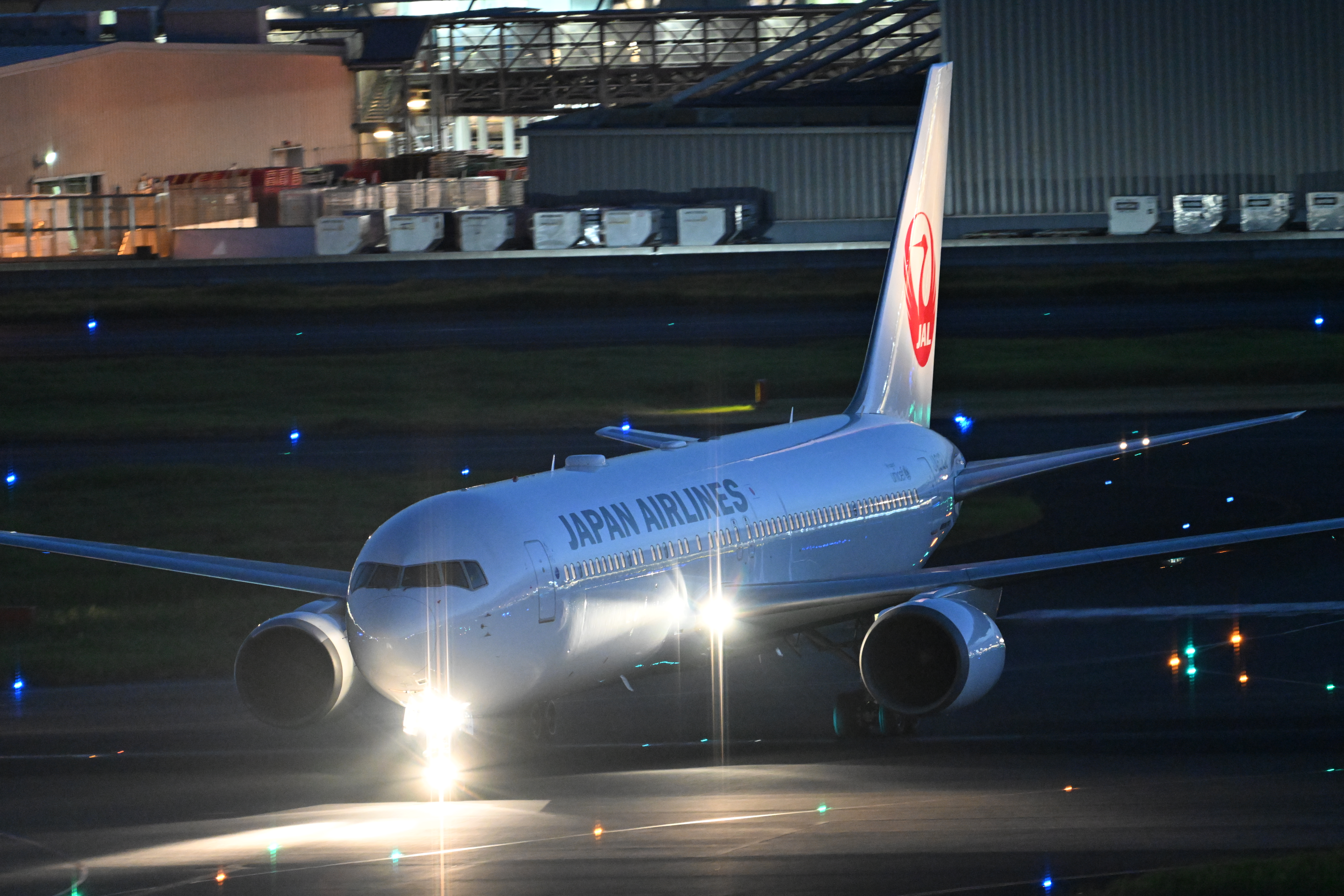 クリックで元画像を表示<br>Z 8／NIKKOR Z 180-600mm f/5.6-6.3 VR／600mm／シャッター優先AE（1/15秒、F6.3、＋0.3EV）／ISOオート（ISO 10000)