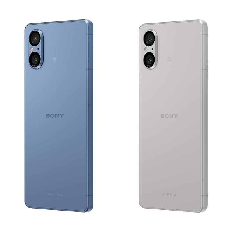 左からブルー、プラチナシルバー