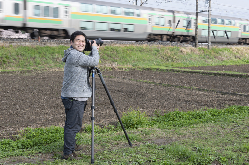 剛性感があり安定しているので、望遠レンズを使用していても安心して機材をゆだねられる