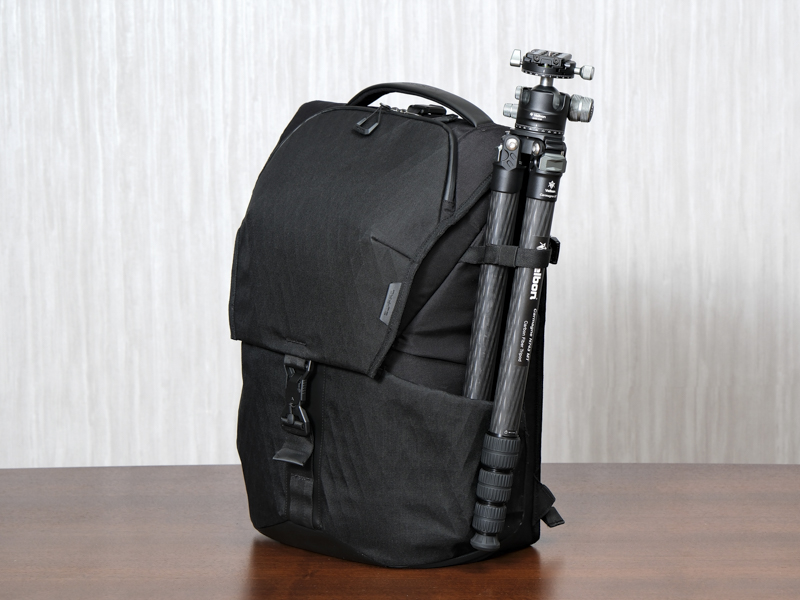 Velbonカーボン三脚カルマーニュN743 MTを装着