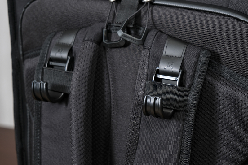 「くびの負担がZEROフック」装着例