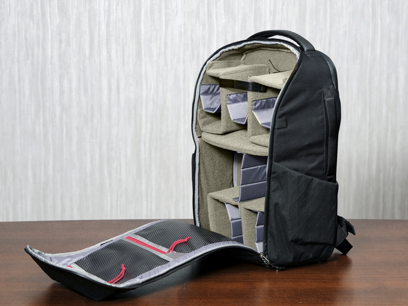 前方がフルオープンする