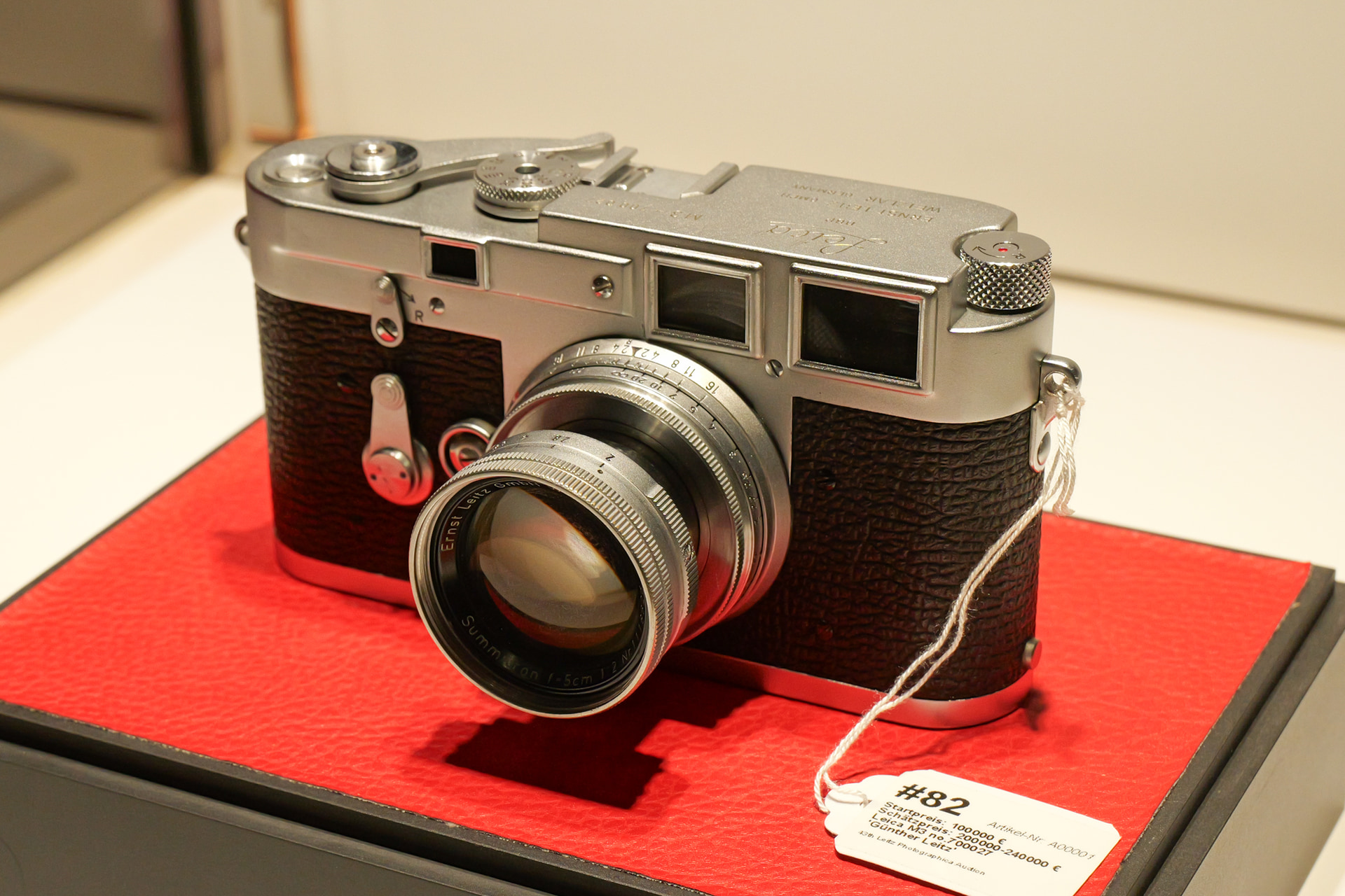 Leica M3 no.700027 'Günther Leitz'（スタート値：10万ユーロ）