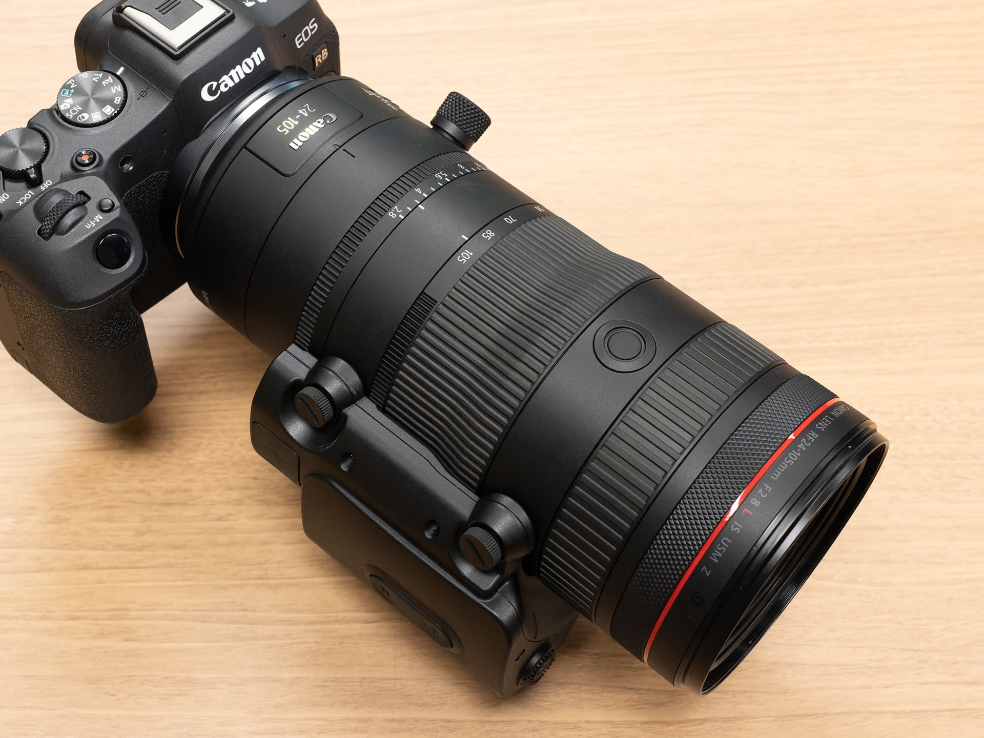RF24-105mm F2.8 L IS USM Zに別売のパワーズームアダプター「PZ-E2」を装着