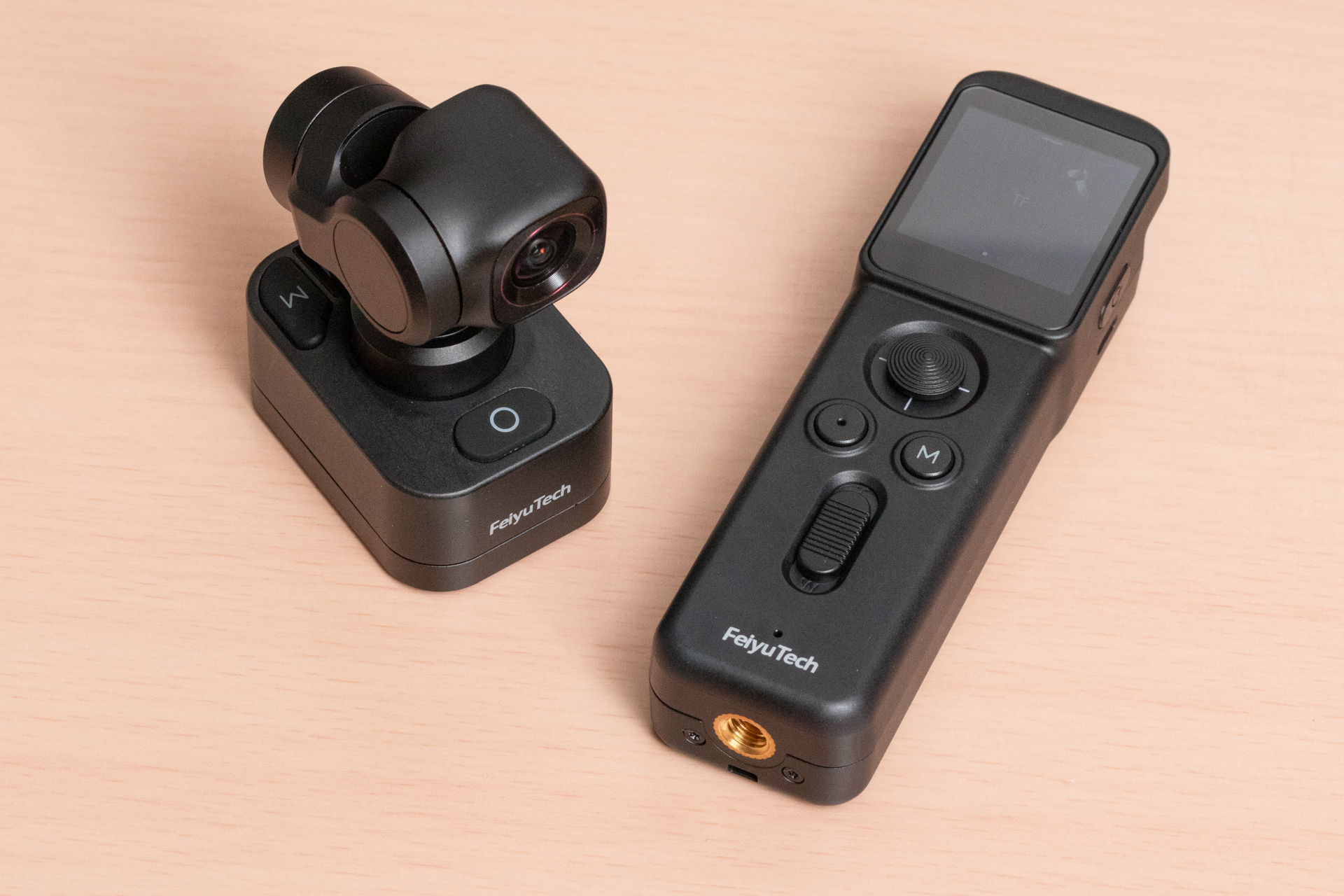 カメラヘッドとリモコン