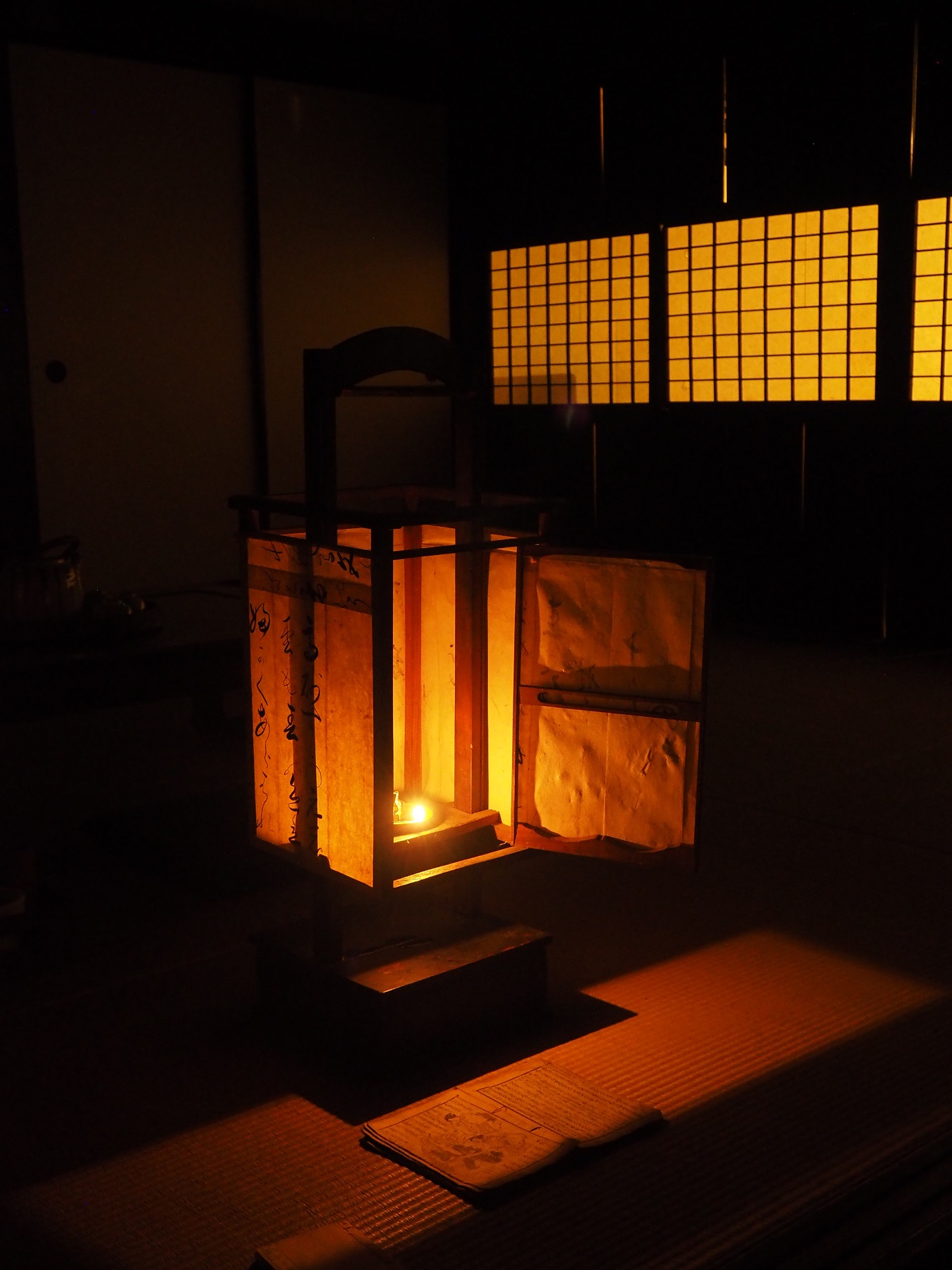 万徳旅館のあんどん