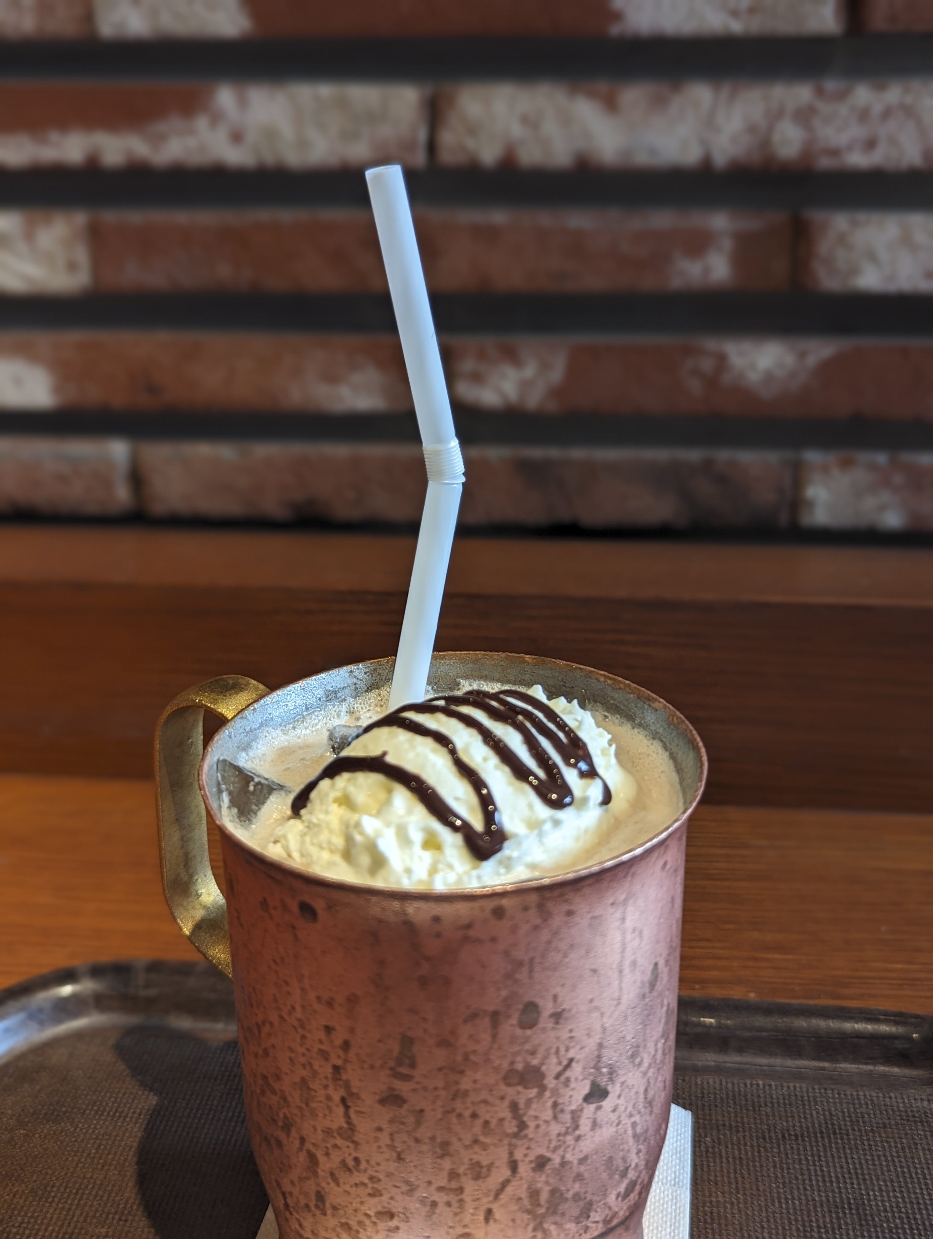 Pixel Pro 7／6.81mm（36mm相当）／1/50秒／F1.9／ISO 61