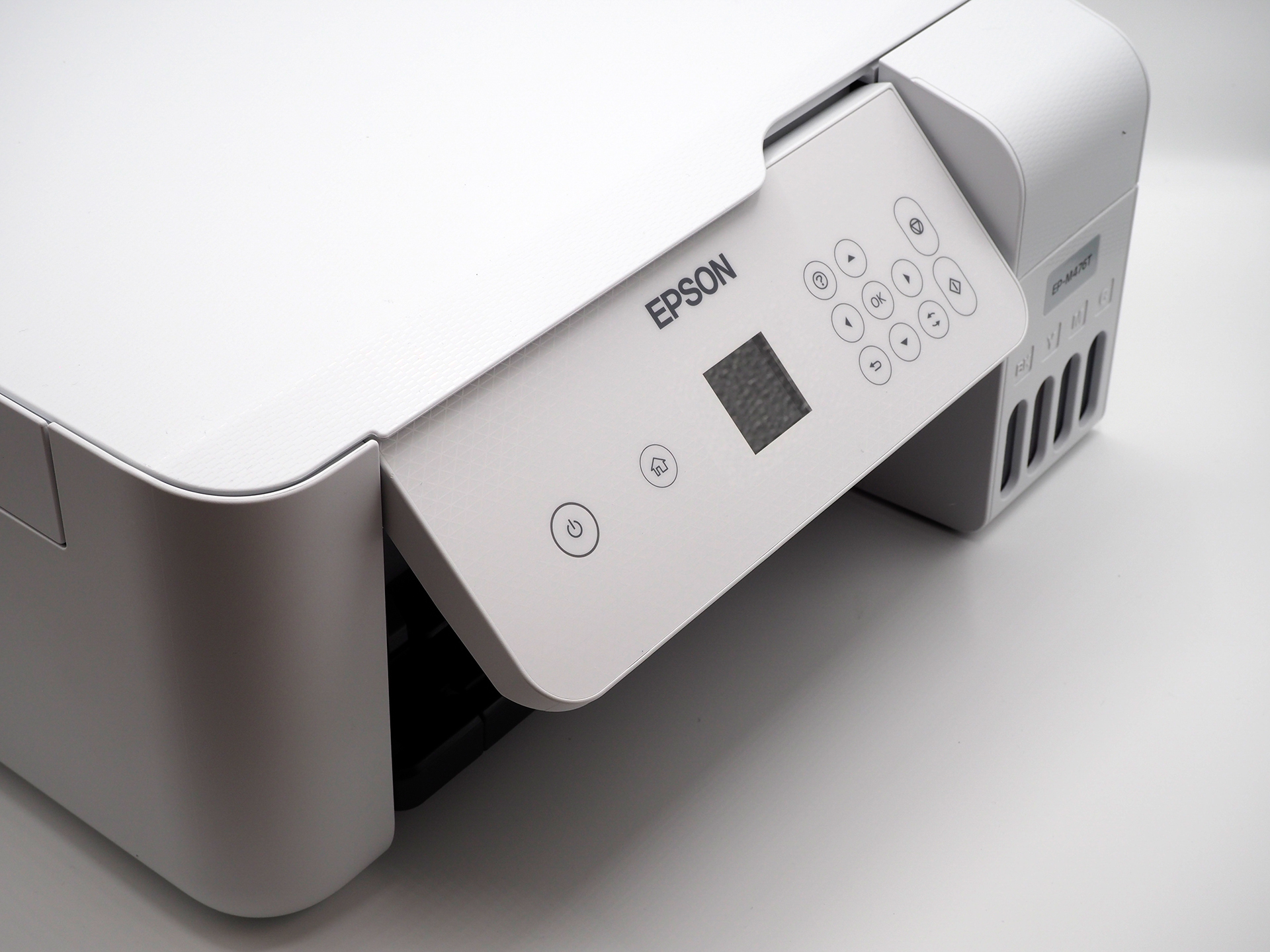 フロントパネルは90度まで設定できる