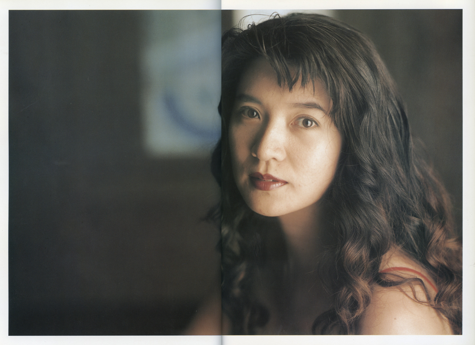 横須賀昌美写真集「挑戦」より、8×10で撮影したカット