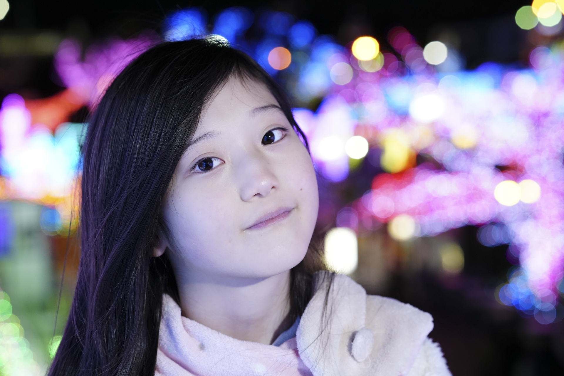 α7 IV／FE 85mm F1.4 GM／絞り優先AE（1/50秒、F4.0、＋1.0EV）／ISO 3200