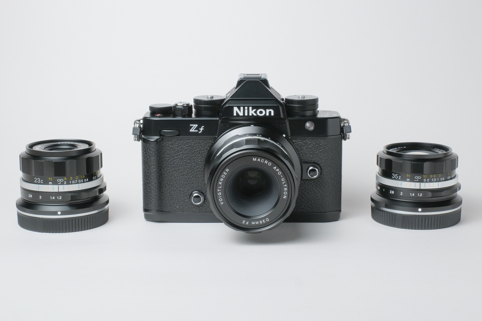 フォクトレンダーのZ マウントDX用レンズ3本とニコン Z f