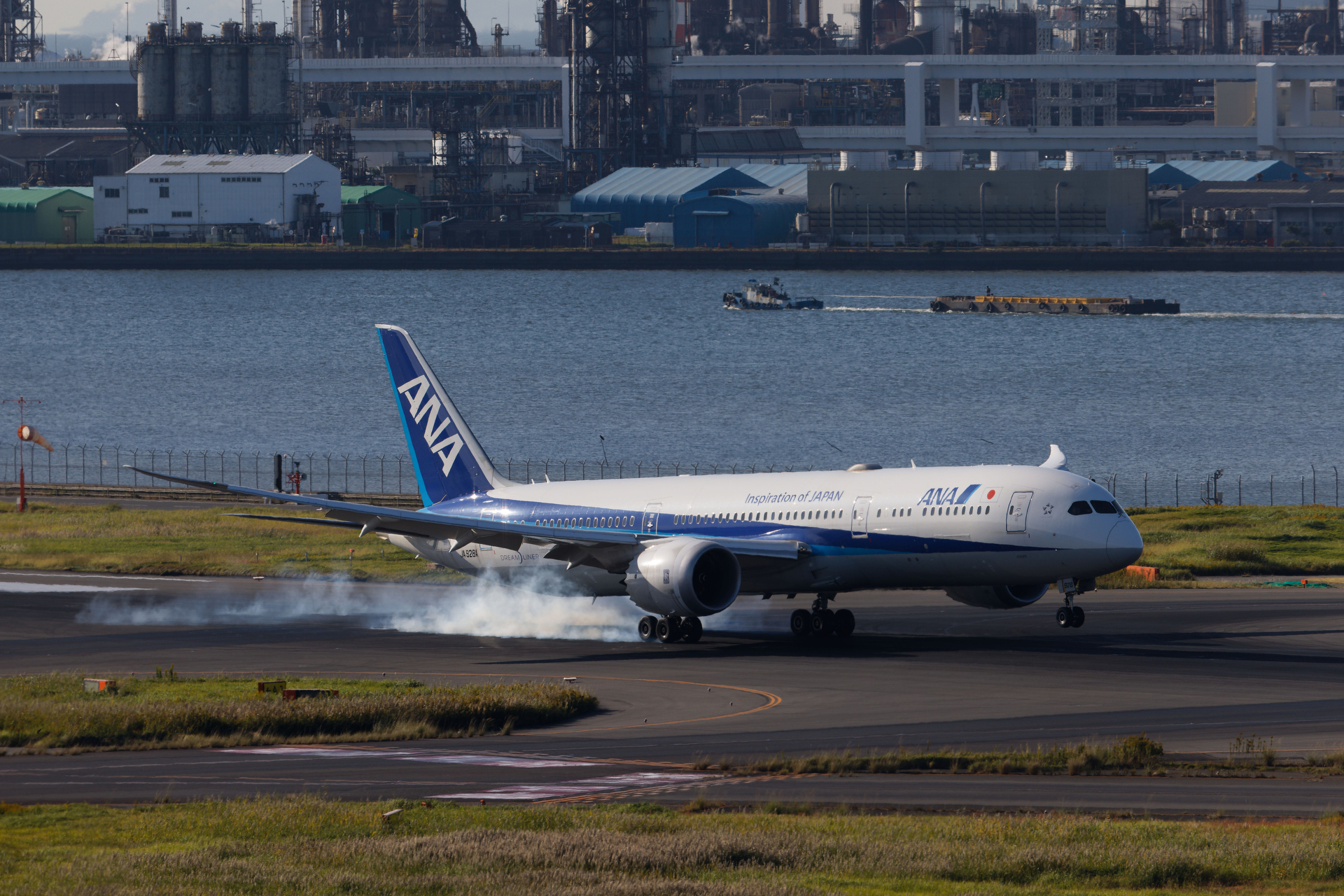 EOS R5/ EF400mm F2.8L IS II USM／マニュアル露出（1/1,250秒・F5.6）／ISO 100