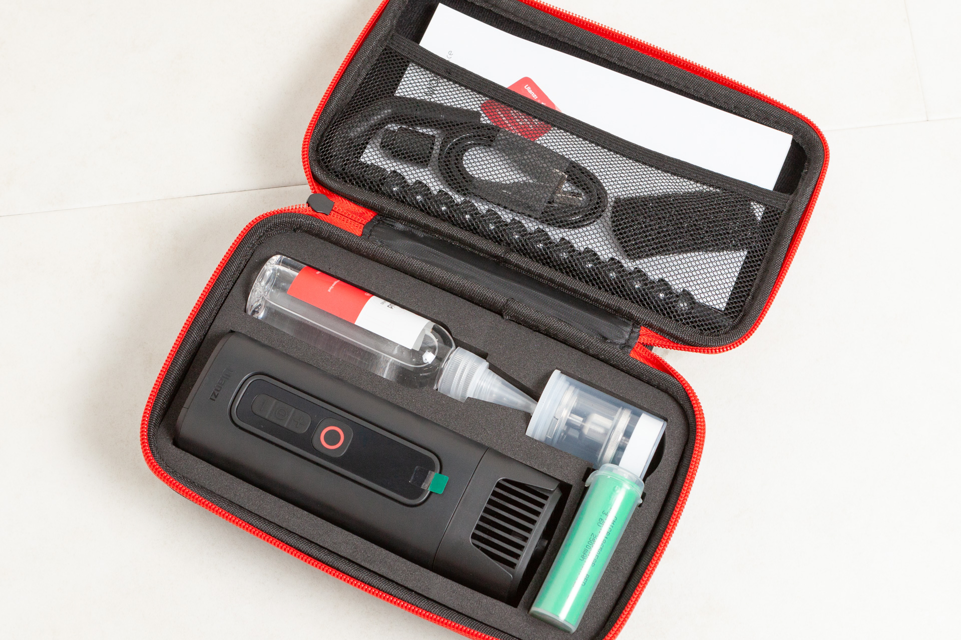 ケースを開けたところ