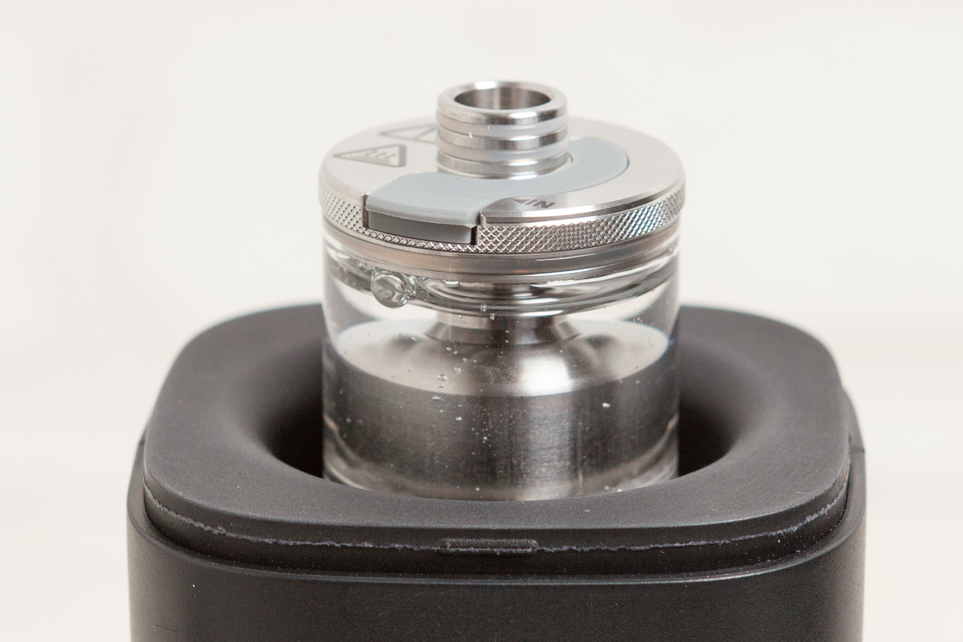 チャンバーにリキッドを入れて本体にセットしたところ