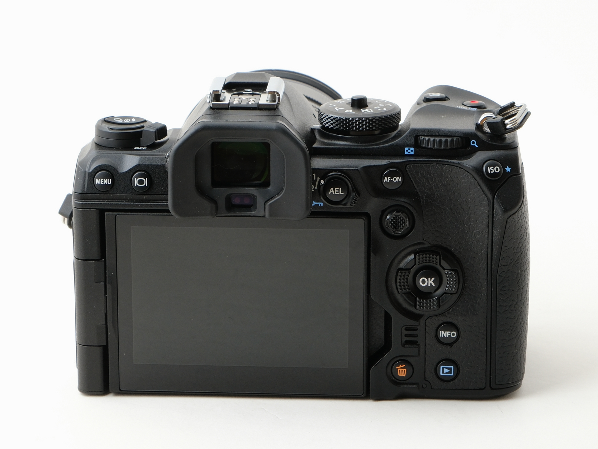 右下のゴミ箱ボタンにMENUの呼び出しをアサイン可能。ファインダーを覗いたままMENUを出せるようになった