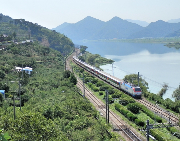 釜山からソウル行（ムグンファ号）
