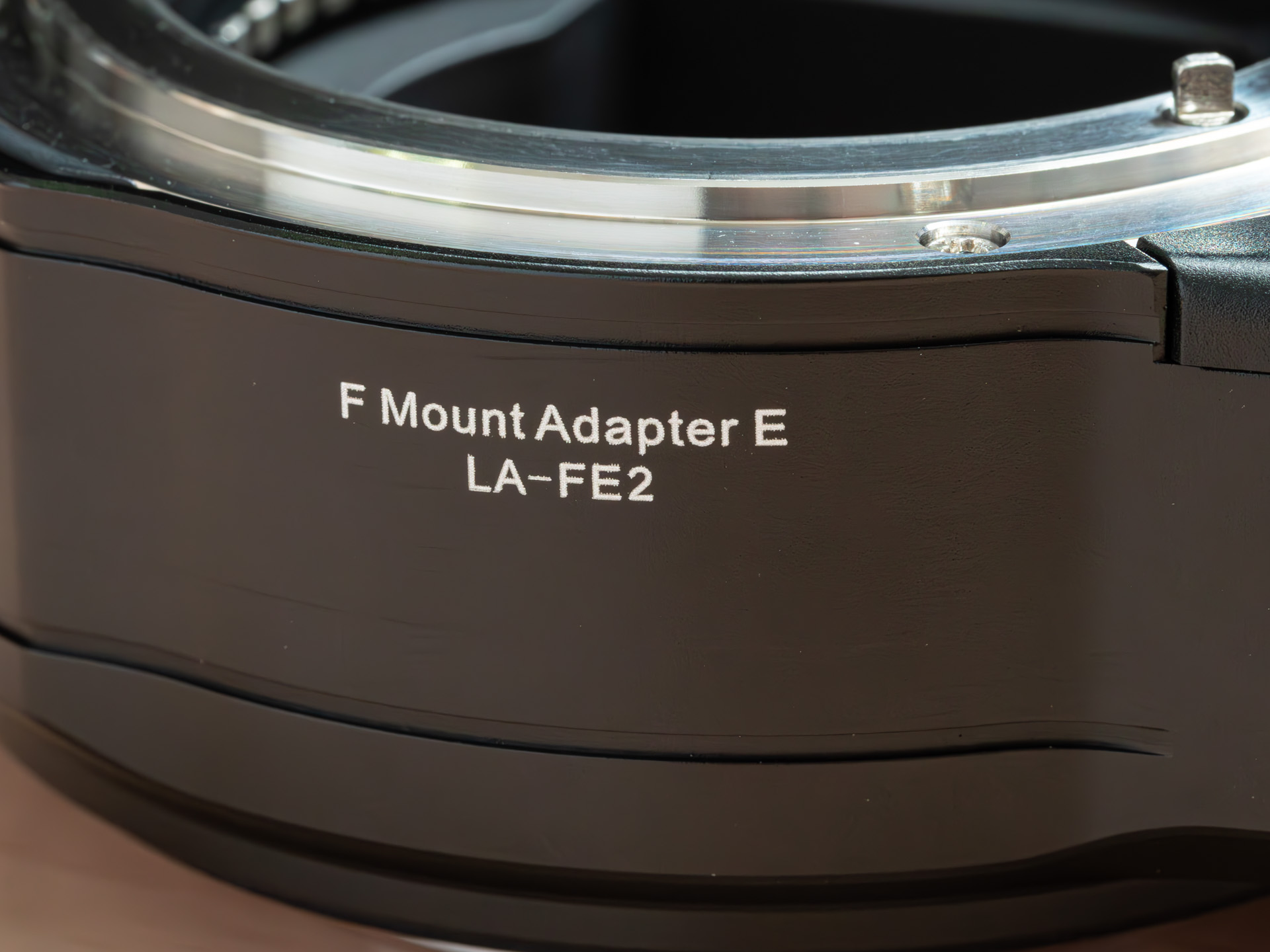 LA-FE2は、LA-FE1にAFモーターを追加した製品となる