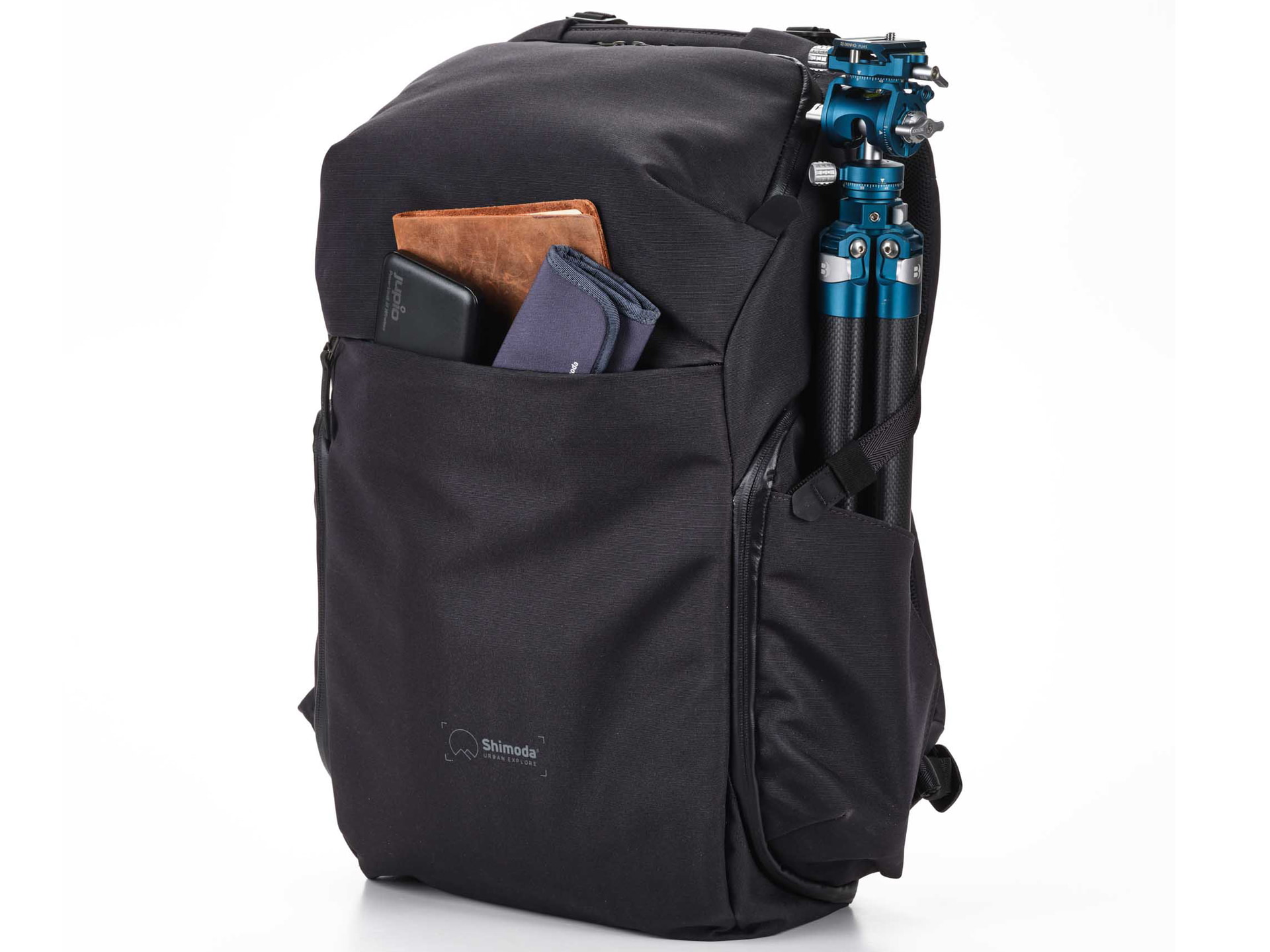 サイドポケットは三脚にも対応