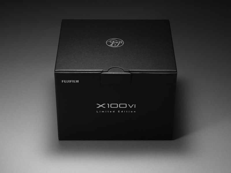 FUJIFILM X100VI」Limited Edition：メーカー提供の製品画像を掲載