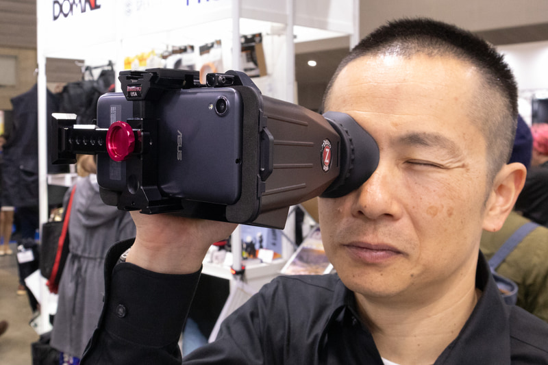 CP+2024】ZACUTOのスマホ用ファインダー、簡単にアナモルフィック撮影