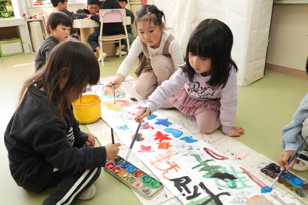 バック紙は、絵具の乗りもよいという