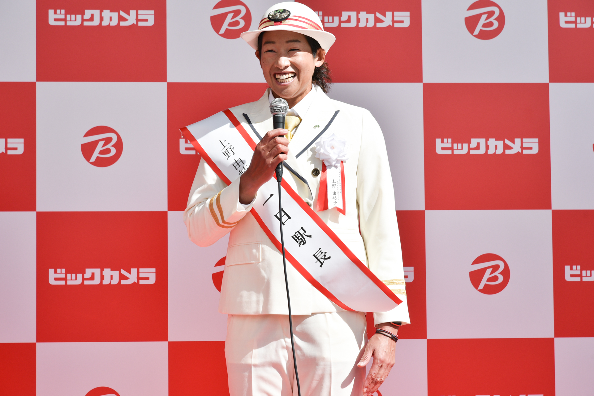 ビックカメラ女子ソフトボール高崎 BEE QUEEN・上野由岐子投手