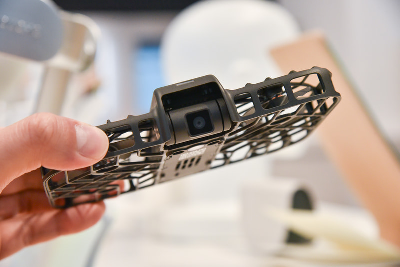 重量100g未満のカメラドローン「HOVERAir X1 Smart」が予約販売