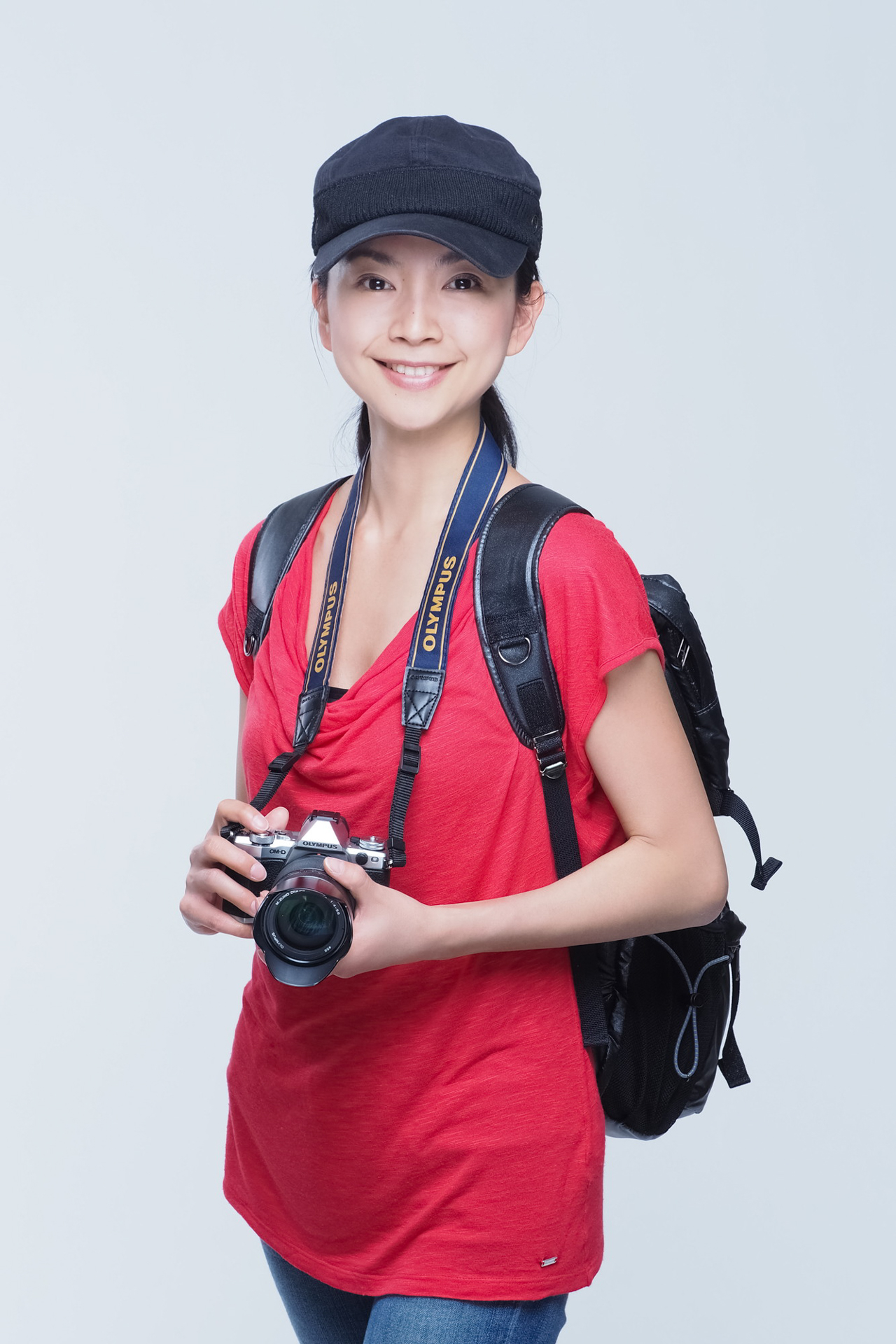 以前撮影した旅とカメラを意識した坂本三佳ちゃんの宣材写真