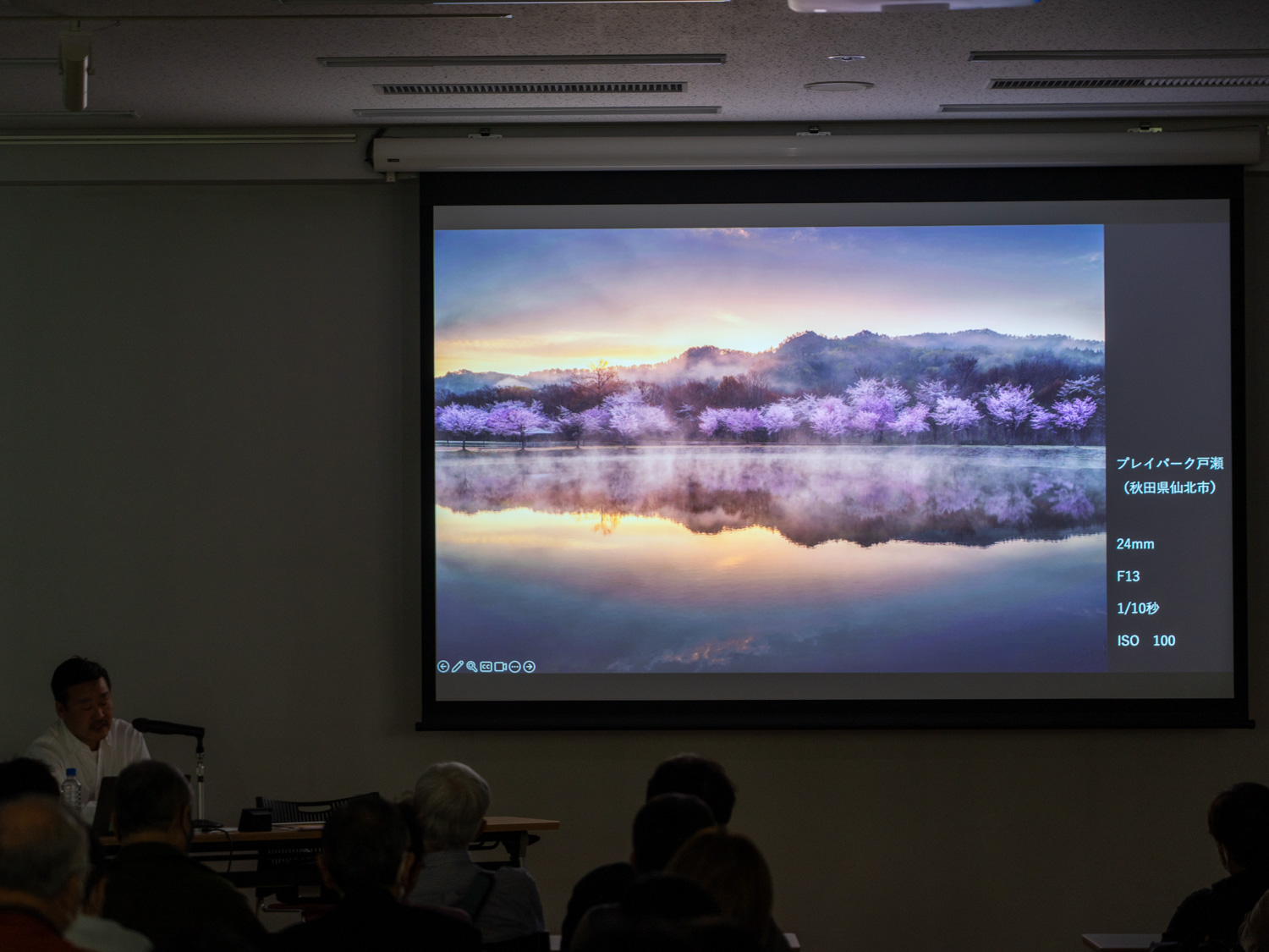 プレゼンで提示した作品。一部は会場内の写真展でも展示していた