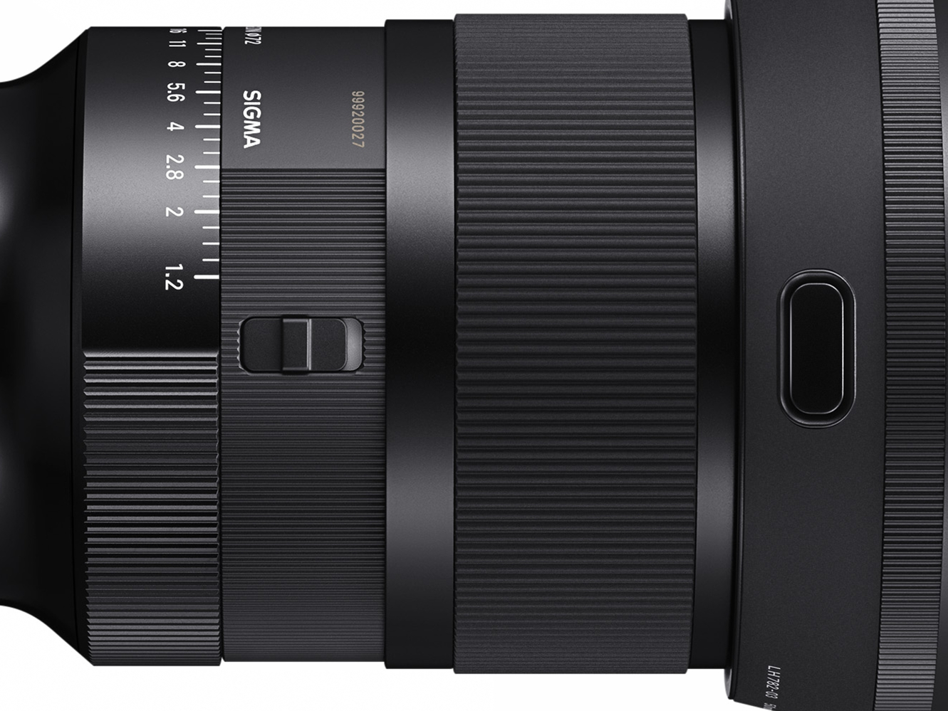 絞りリングロックスイッチ　フードもロック機能付き